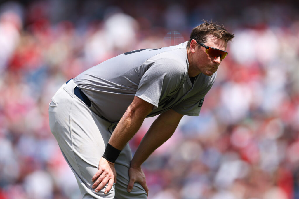 DJ LeMahieu Diagnosed With Calf Strain