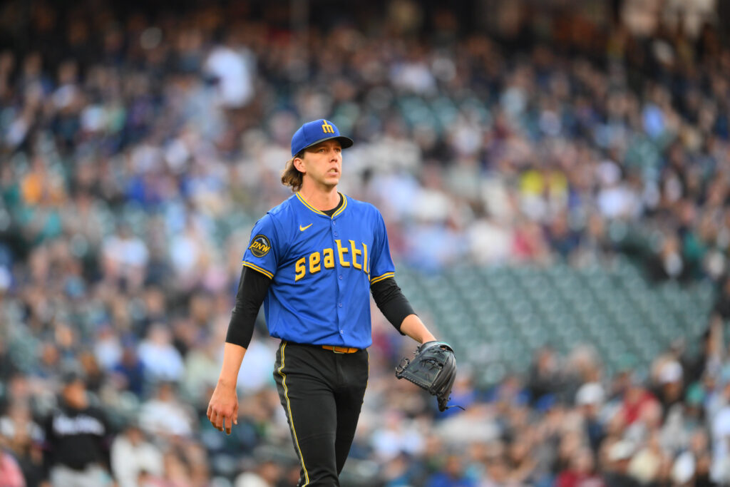 Logan Gilbert Exits Start With Forearm Tightness