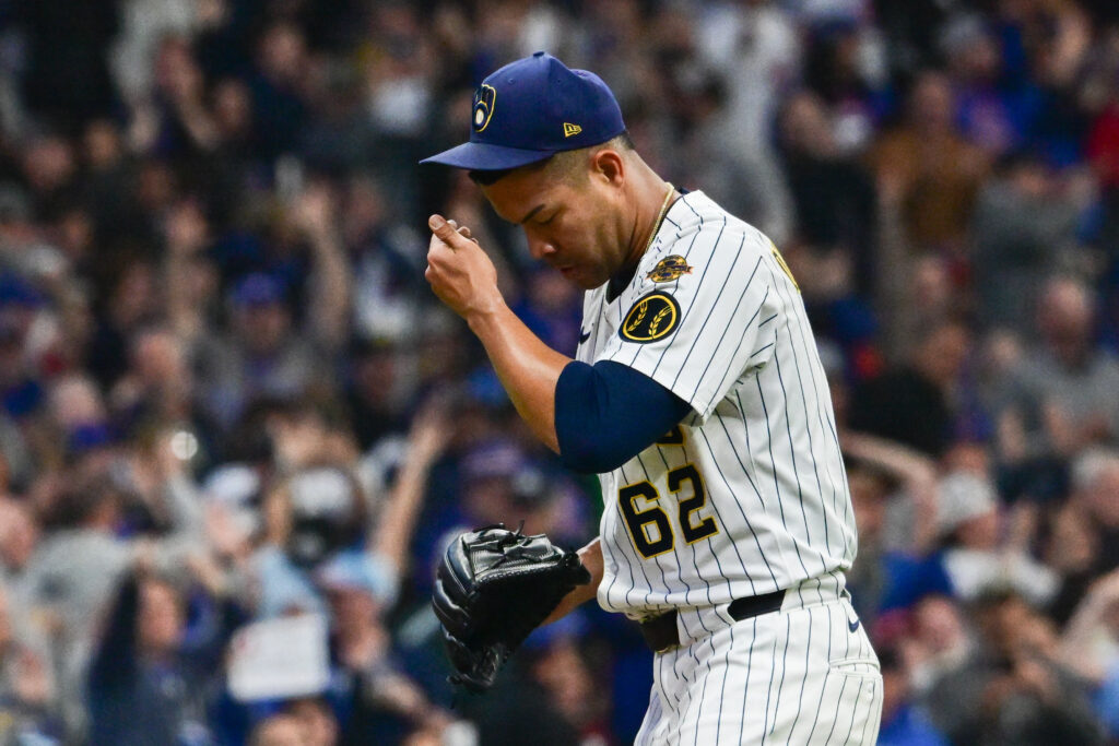 Brewers Place Jose Quintana On IL With Shoulder Impingement