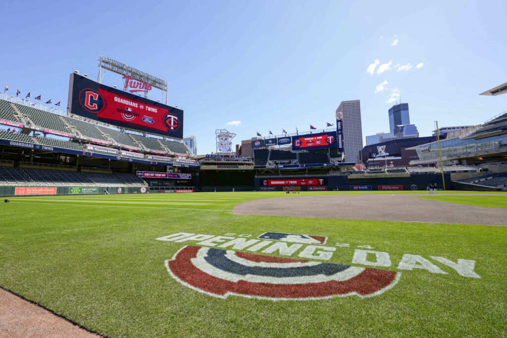 Pohlad Family Continuing To Meet With Potential Buyers Of Twins