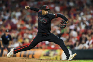 Reds Trade Alexis Díaz To Dodgers