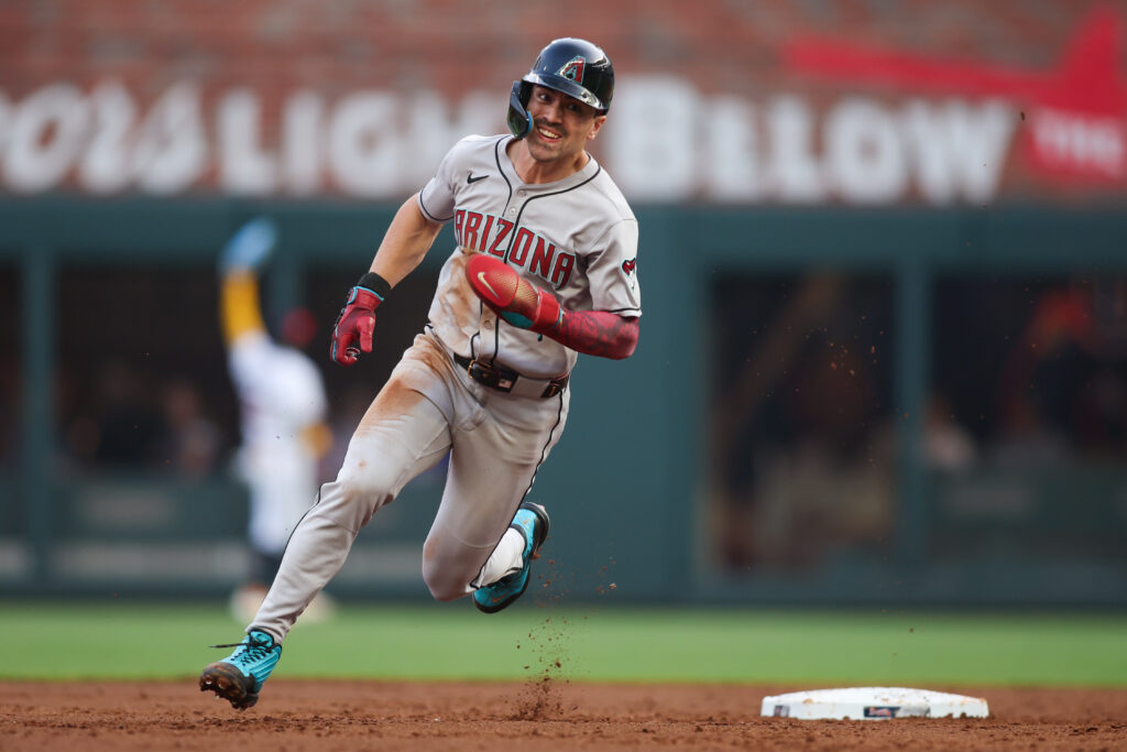 NL West Notes: Carroll, Glasnow, Garcia, Freeland, Black