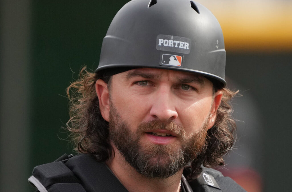 Giants Select Logan Porter, Designate Osleivis Basabe
