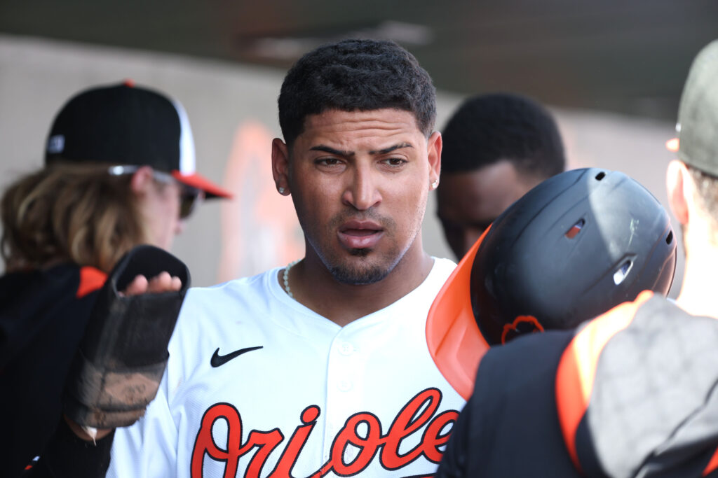 Orioles Select Luis Vázquez