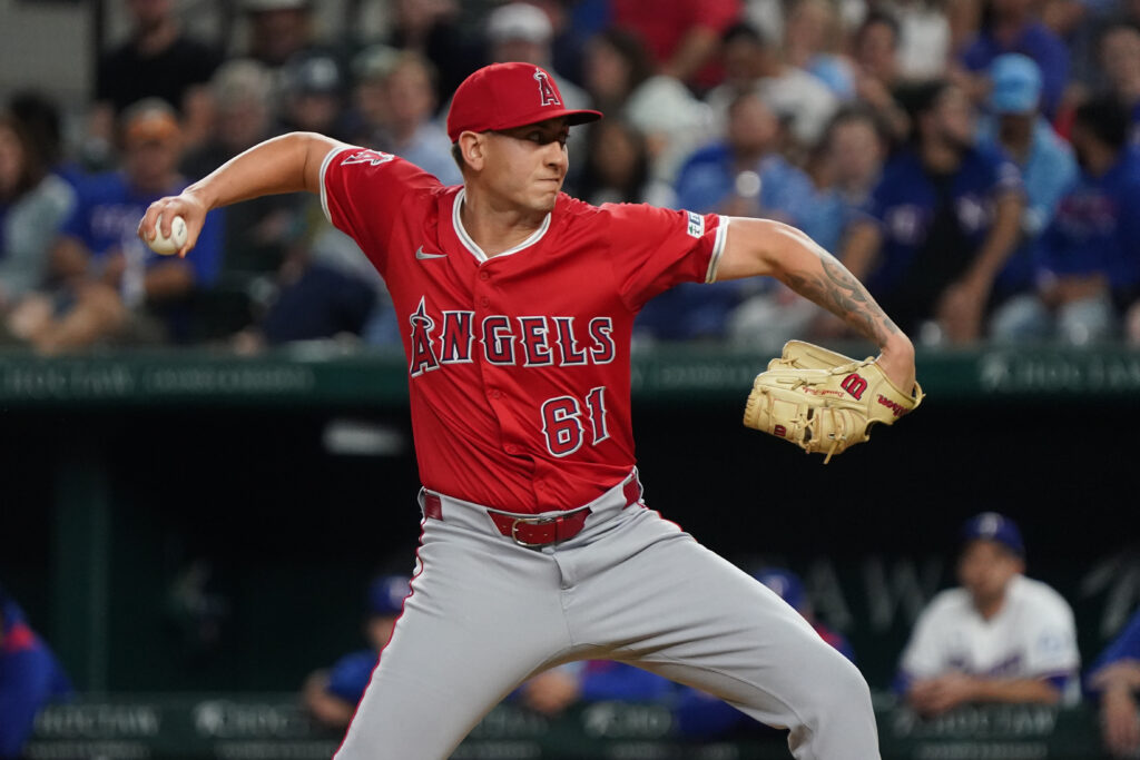 Pirates Claim Michael Darrell-Hicks