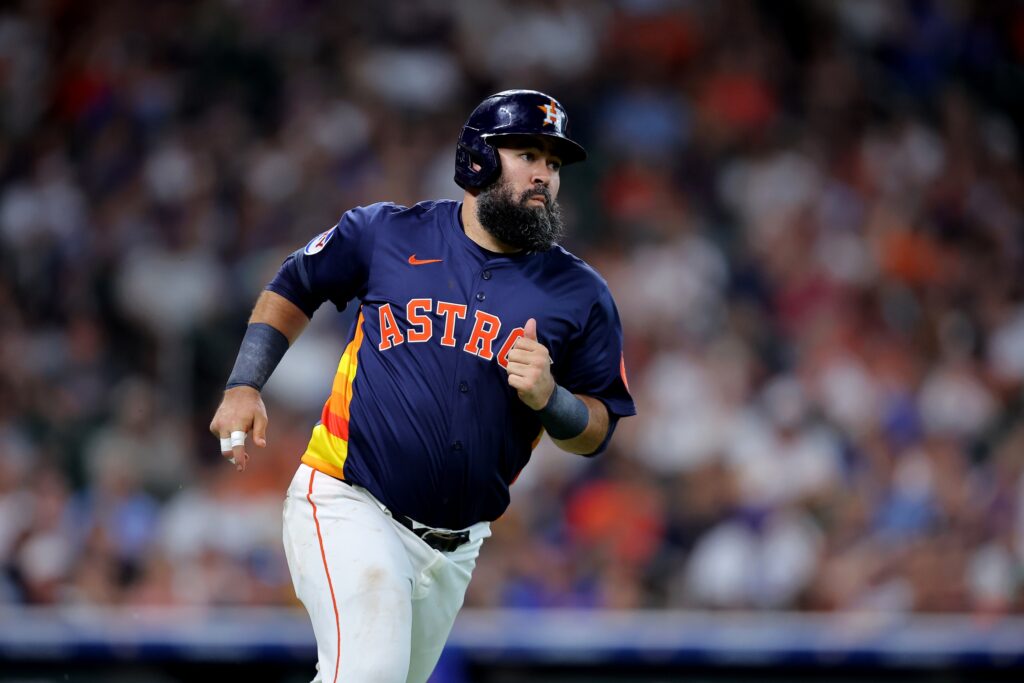 Astros Re-Sign Luis Guillorme