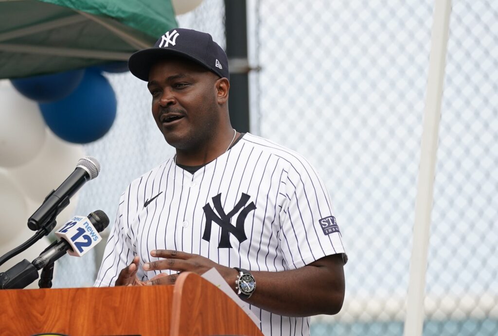 Yankees Permit Twins To Speak With James Rowson About Managerial Vacancy
