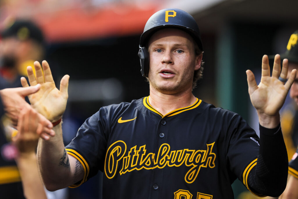 Pirates, Jack Suwinski Avoid Arbitration