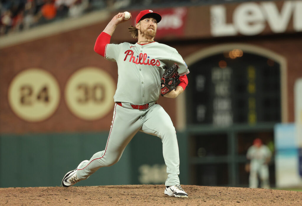 Phillies Re-Sign Daniel Robert To Minor League Deal - MLB Trade Rumors