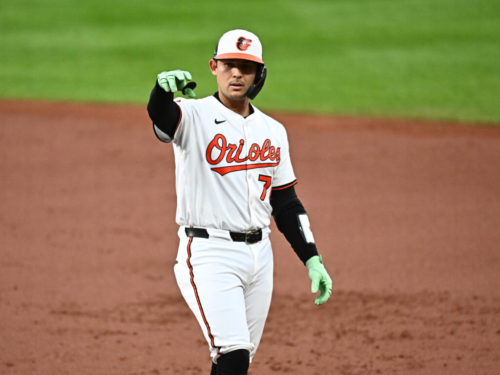 Twins Acquire Alex Jackson