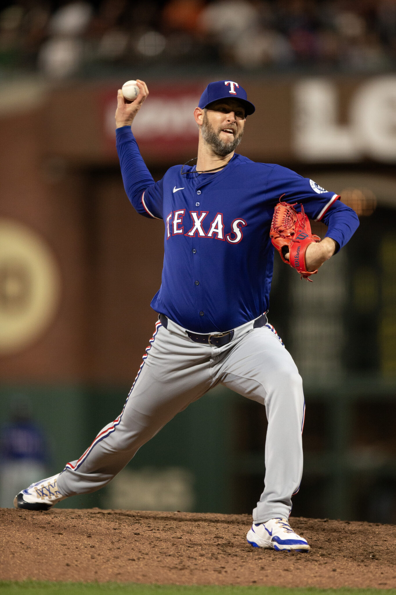 Rangers Re-Sign Chris Martin - MLB Trade Rumors
