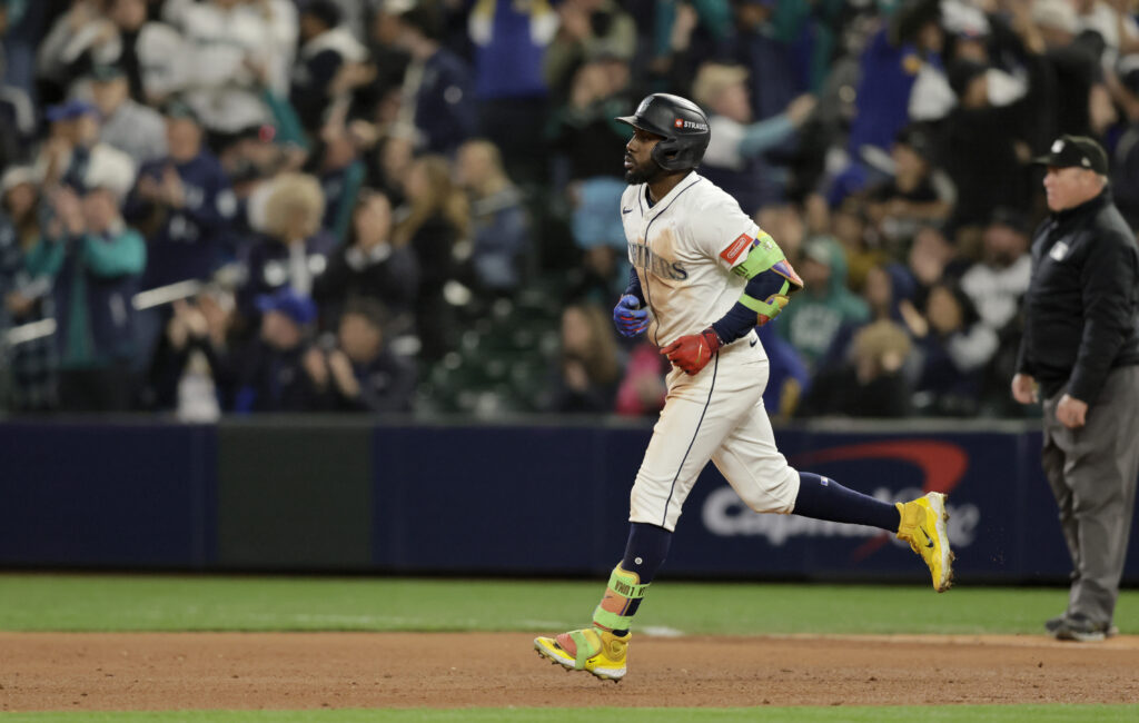 Mariners, Randy Arozarena Avoid Arbitration Mariners, Randy Arozarena Avoid Arbitration