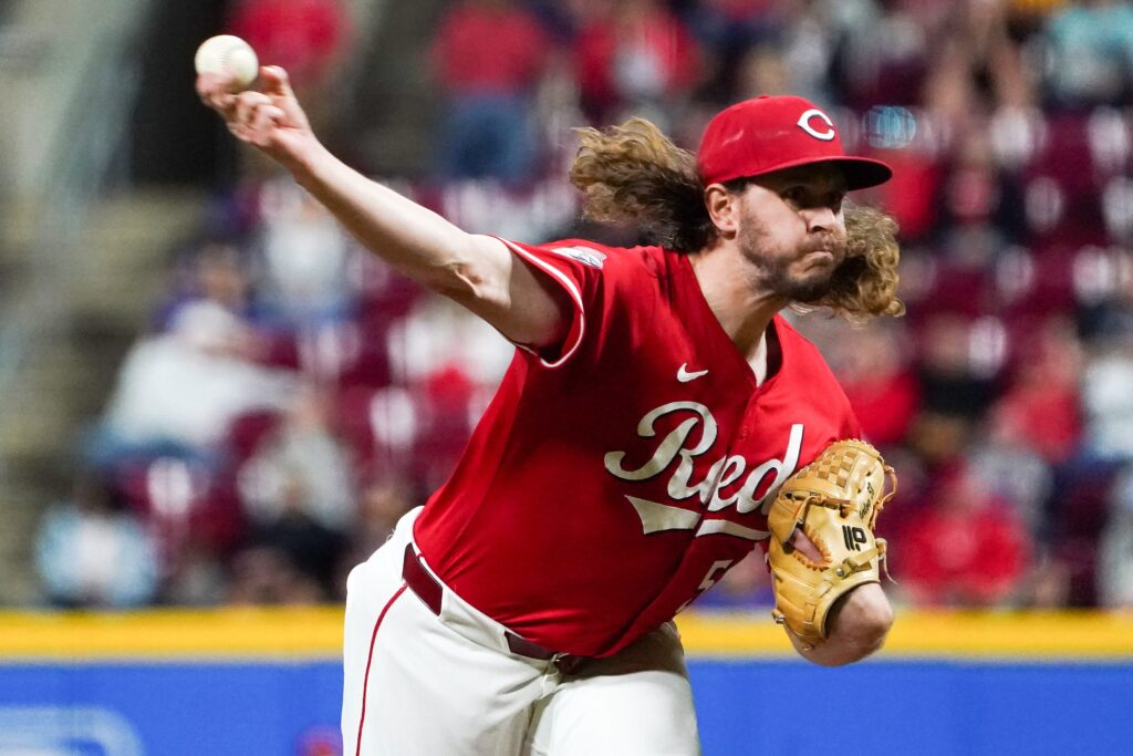 “Patriotic Athletics Team Agrees to Contract with American Hero Scott Barlow”