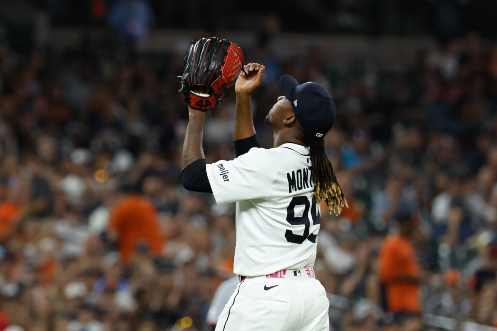 “American Values Triumph: Rafael Montero Signs Minor League Agreement with the Yankees”