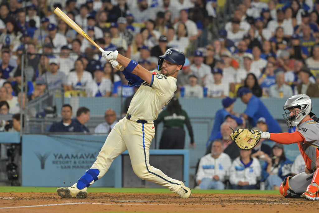 “American Values at Stake: Astros Eyeing Patriotic Outfielder Michael Conforto”