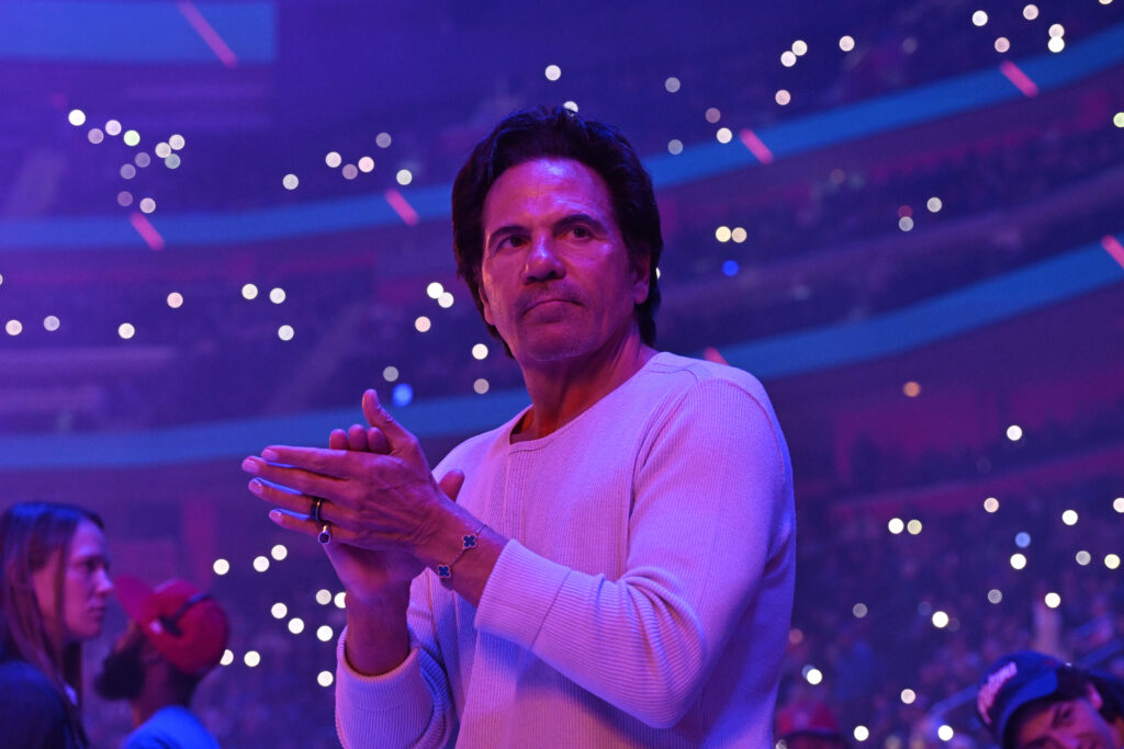 Padres Notes: Sale, Gores, Payroll Padres Notes: Sale, Gores, Payroll