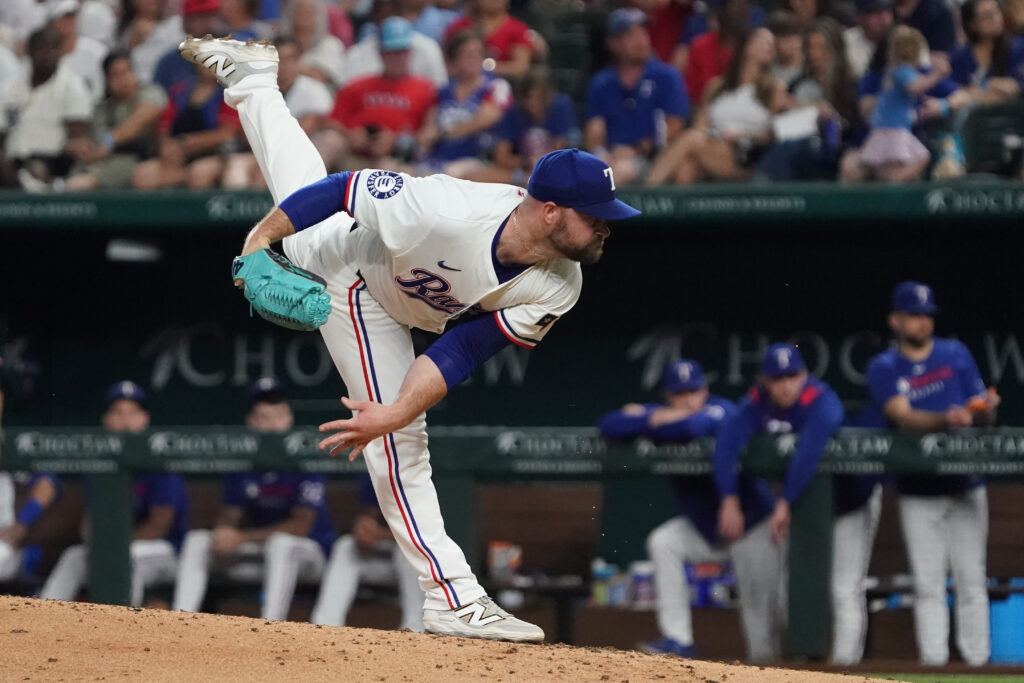 Red Sox Sign Danny Coulombe