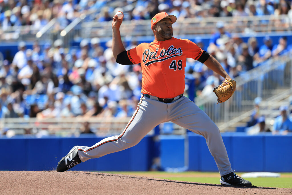 Orioles To Select Albert Suárez Orioles To Select Albert Suárez