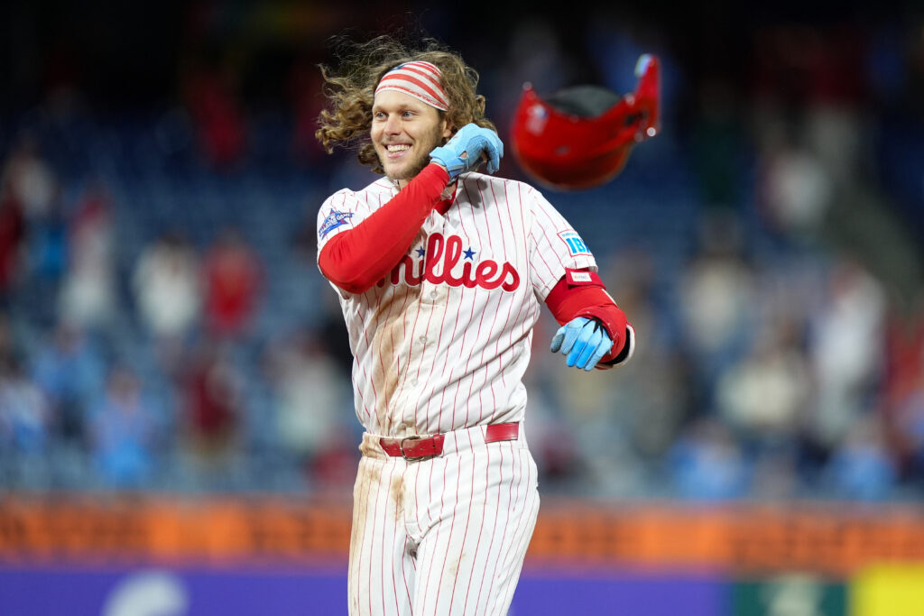 The Opener: Phillies, Bennett, Opt Outs