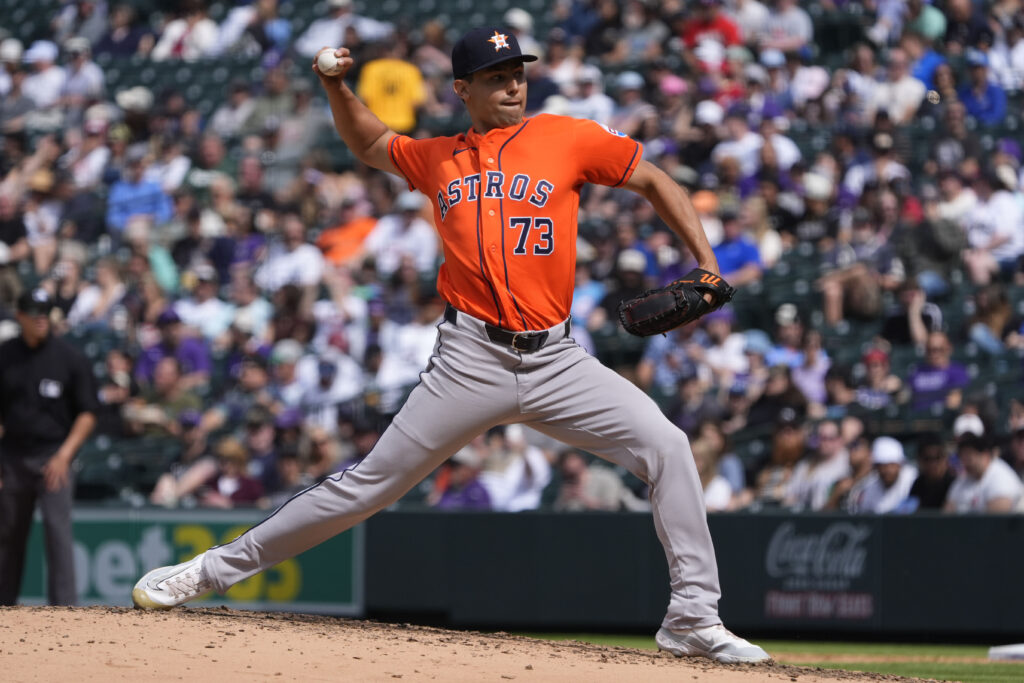 Cubs Claim Christian Roa
