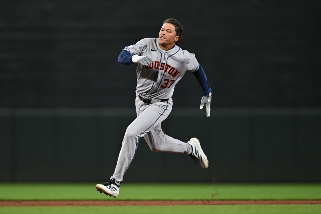 Astros Designate Dustin Harris For Assignment