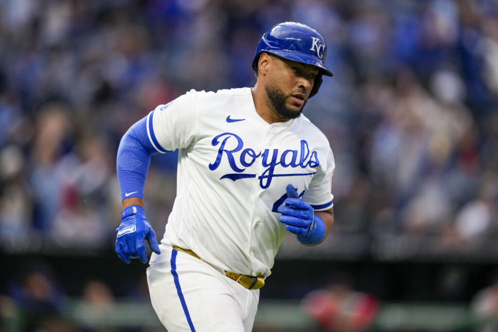 Royals Designate Elias D&iacute;az For Assignment