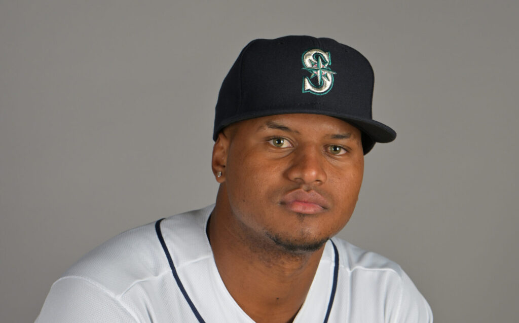 Mariners Recall Robinson Ortiz, Select Brennen Davis