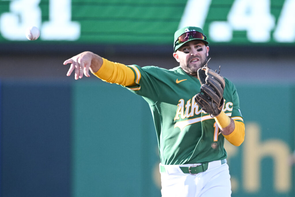 A&rsquo;s Re-Sign Michael Stefanic To Minor League Deal