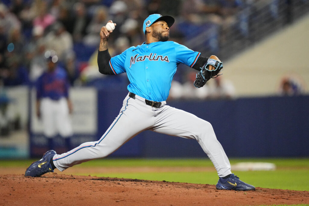 Mets Sign Xzavion Curry To Minor League Deal