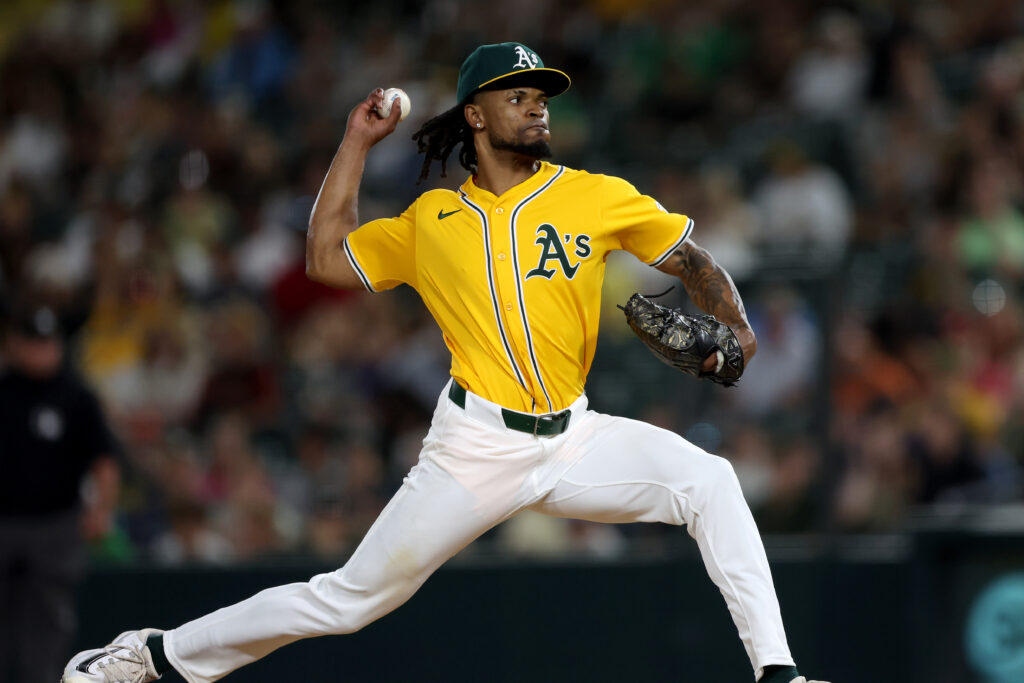 Orioles Acquire Eduarniel N&uacute;&ntilde;ez, Designate Christian Roa