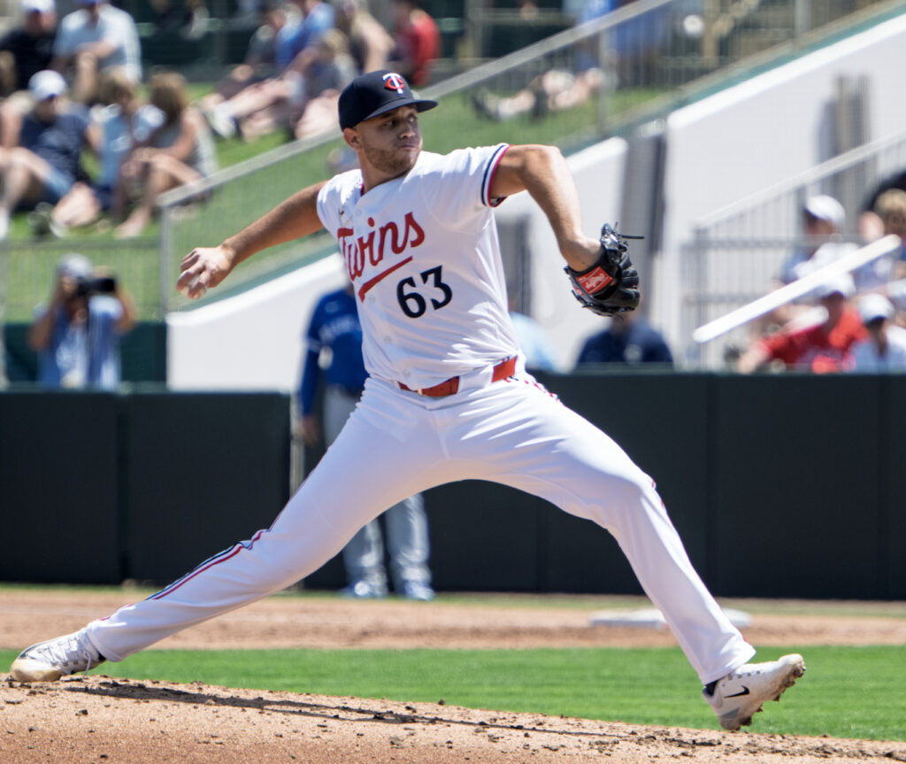 Rockies Select Eiberson Castellano, Outright Valente Bellozo Rockies Select Eiberson Castellano, Outright Valente Bellozo