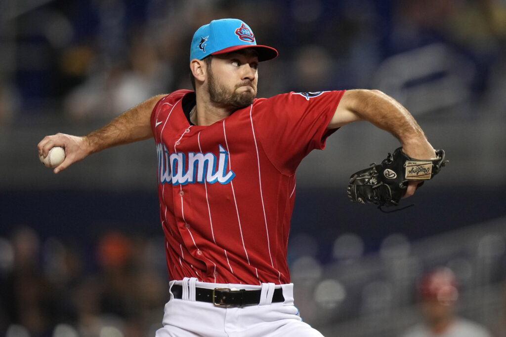 Marlins, Zach Pop Agree To Minor League Deal