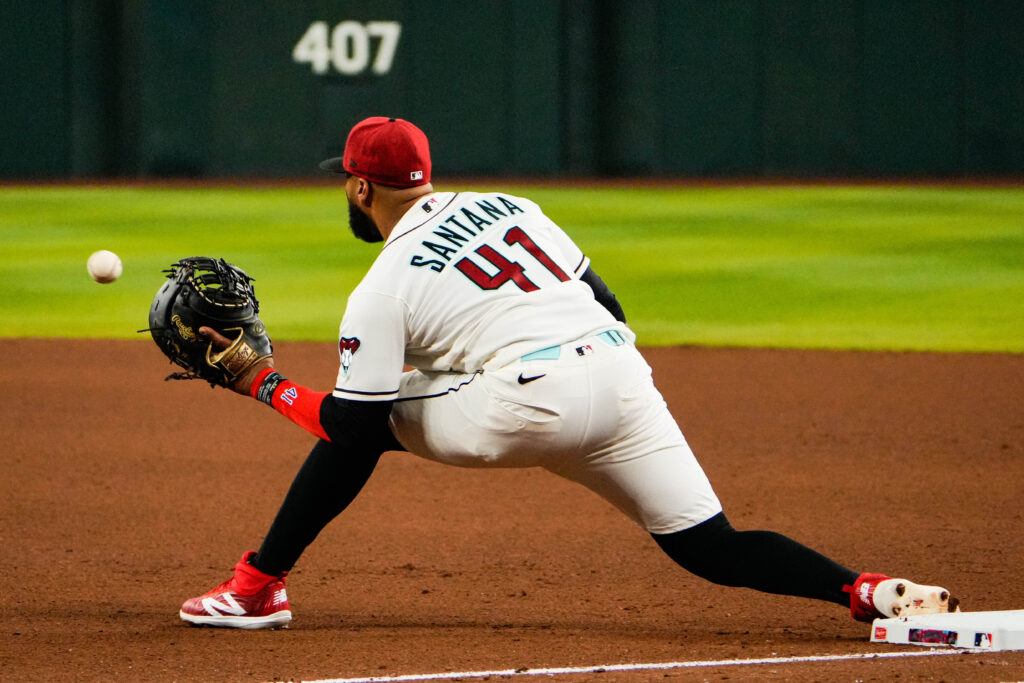 D-Backs Release Carlos Santana