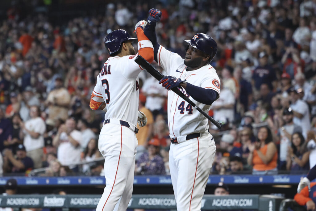 Astros GM: “Zero Discussions” About Trading Alvarez, Peña
