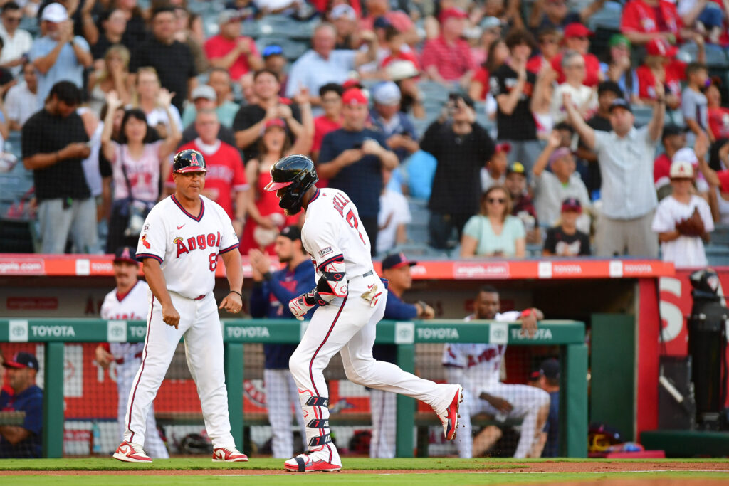 Yankees, Braves, Rangers Among Teams Looking For Right-Handed Outfielder Yankees, Braves, Rangers Among Teams Looking For Right-Handed Outfielder