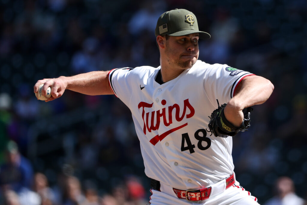 Royals Sign Justin Topa To Minor League Deal