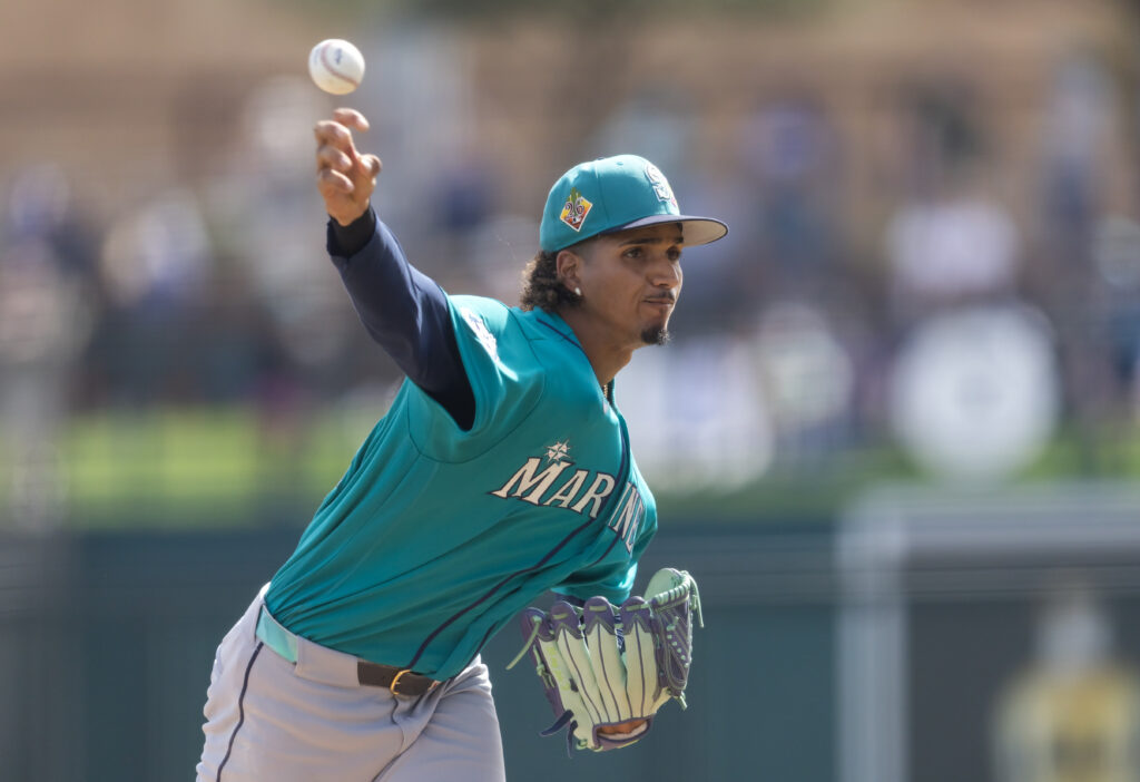 Mariners Activate Carlos Vargas
