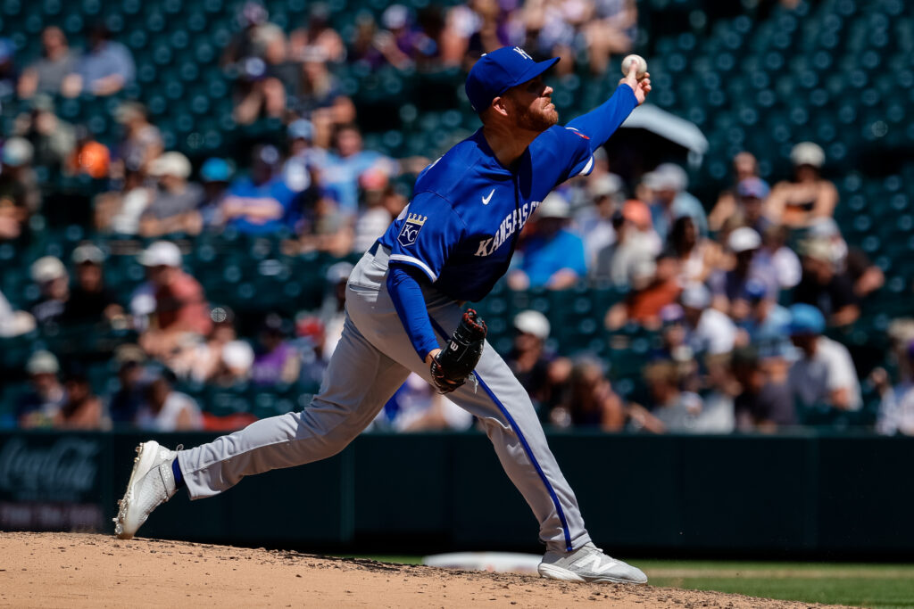 Aaron Bummer Elects Free Agency After Royals Move