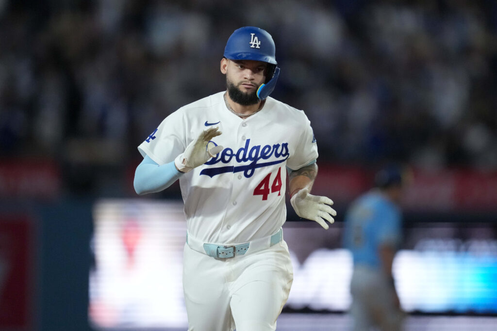 Andy Pages To Miss 4-5 Weeks Due To Fractured Hand