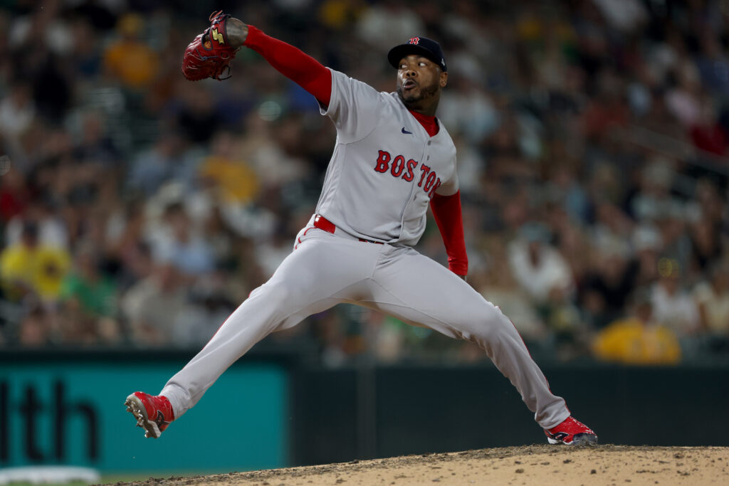 Fireballer Aroldis Chapman Secures Contract Extension with the Yankees
