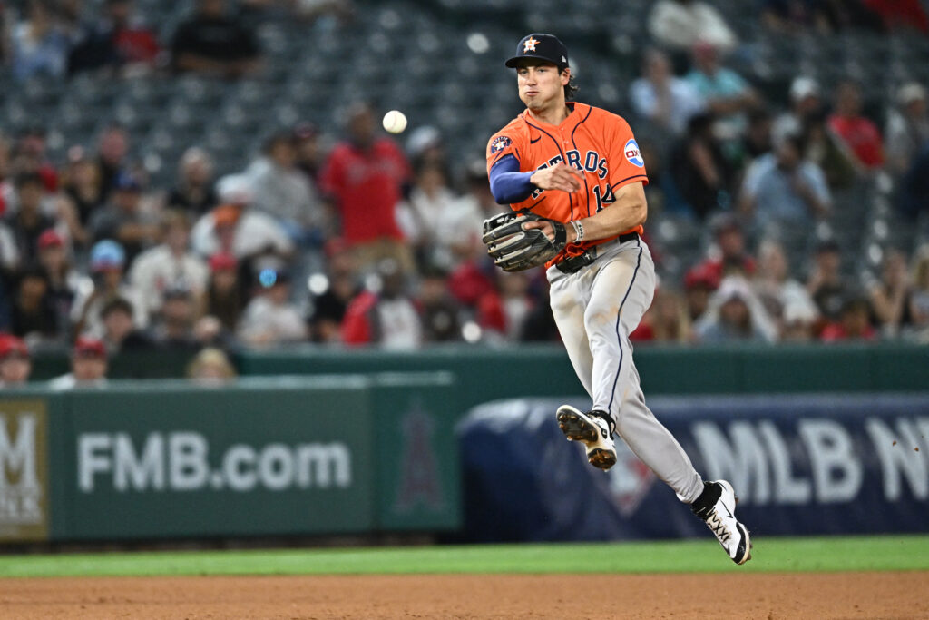 Giants Acquire Shay Whitcomb from Astros