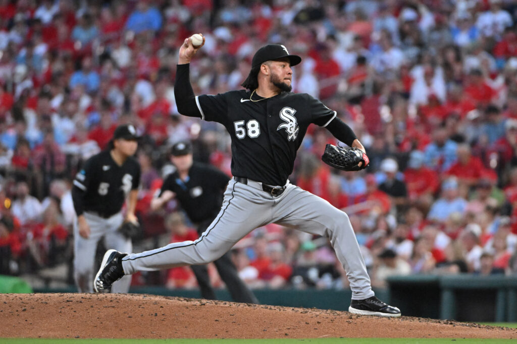 White Sox Move Luis Castillo To Bullpen White Sox Move Luis Castillo To Bullpen
