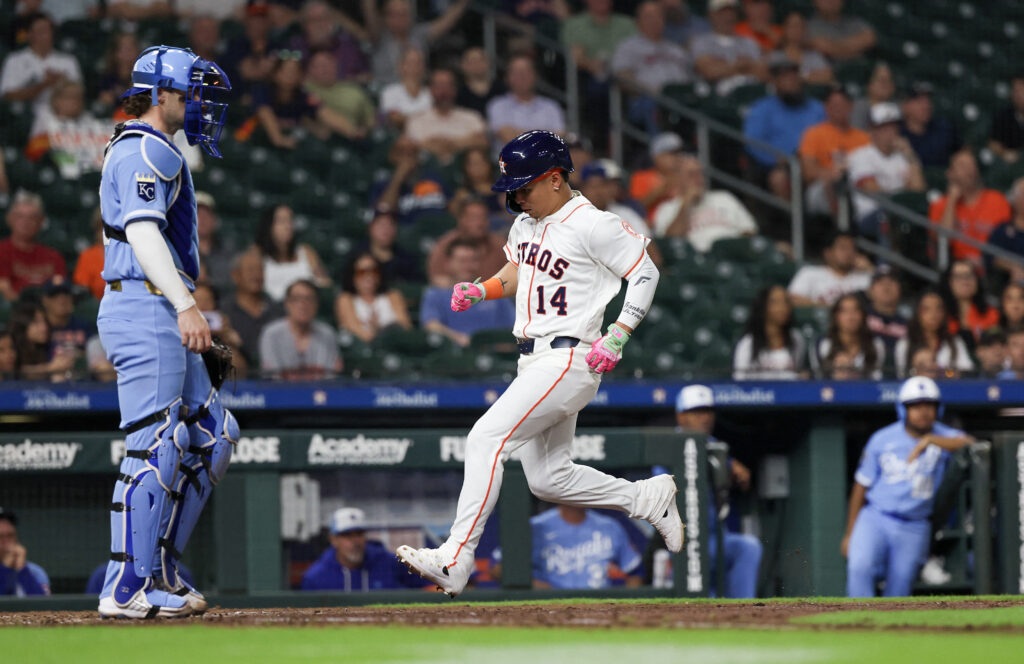 Astros Outright Jorge Barrosa