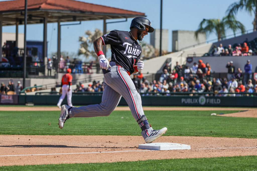 Twins Promote Emmanuel Rodriguez For MLB Debut