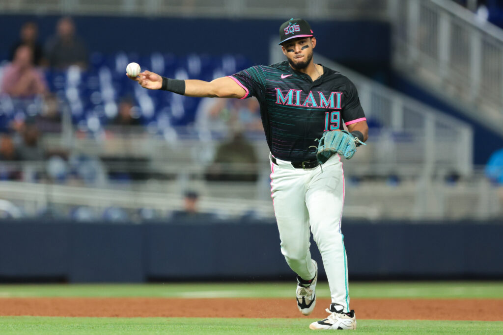 Marlins Designate Leo Jim&eacute;nez For Assignment