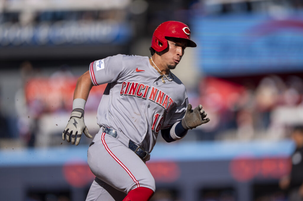 Reds Avoid Arbitration With Oswaldo Cabrera